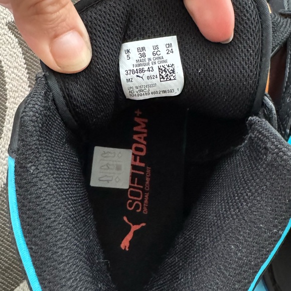 NWOT Puma Big Kids Rebound Layup SL sneakers Sz 6 - Picture 6 of 7